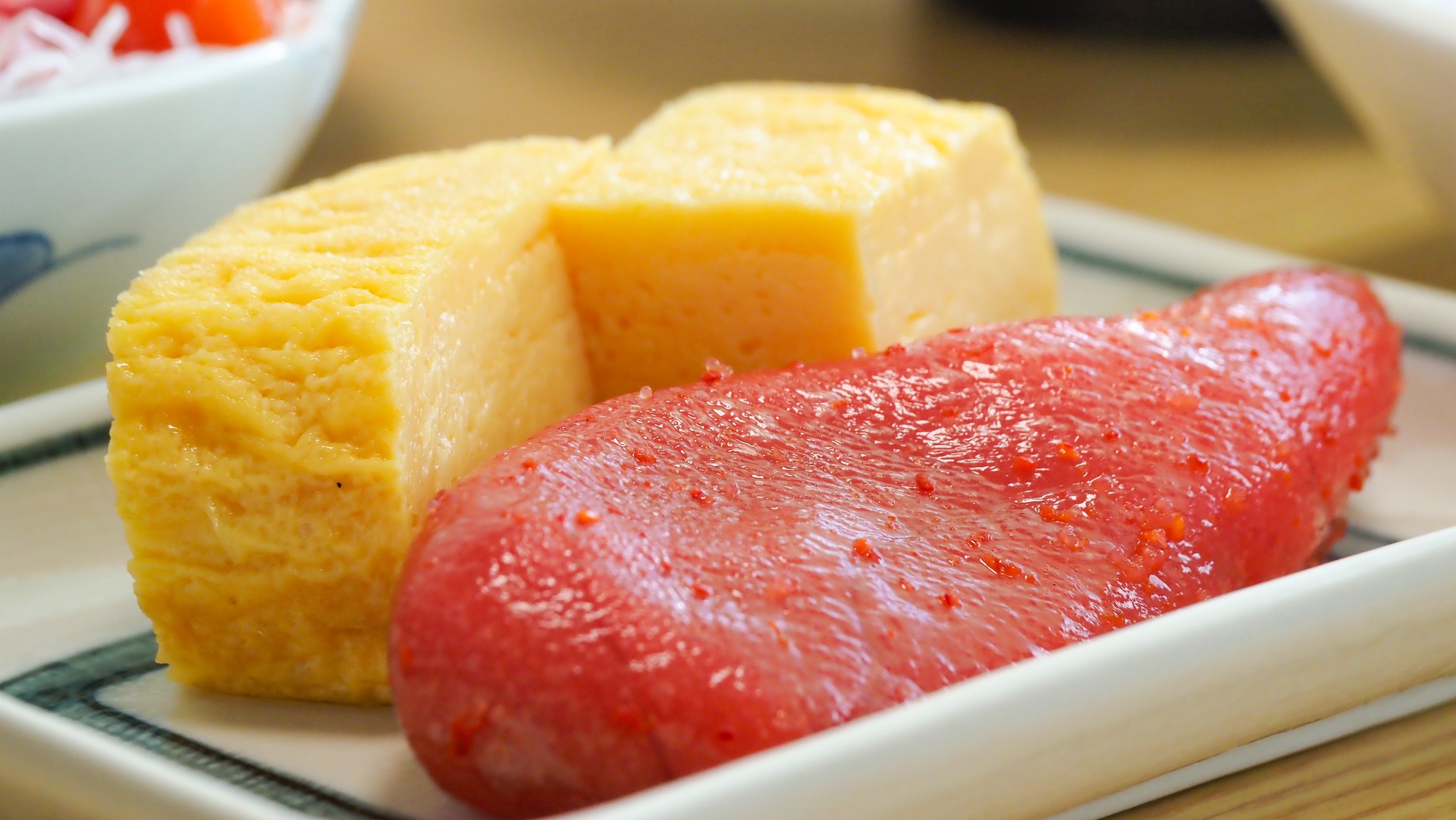 隠れた定番メニューの、めんたいこ＆たまごやきセット。