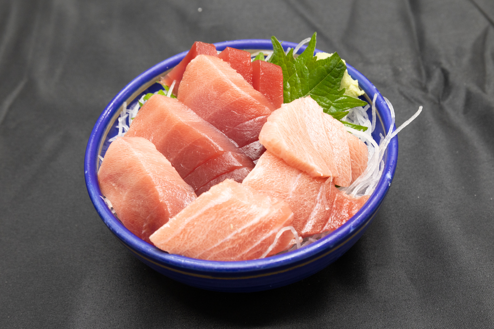 まぐろの刺身盛り合わせ